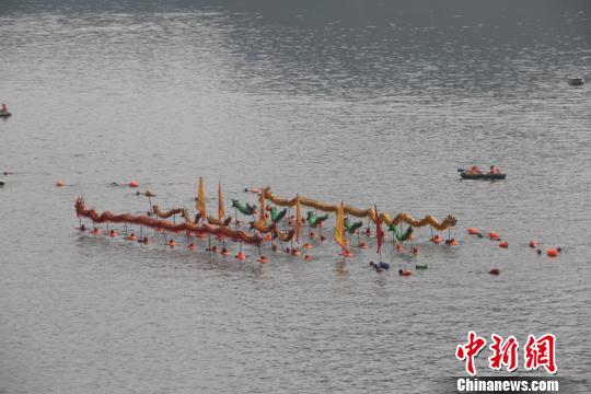 �D����Ӿ�ۺ�����ˮ��ˣ���L�����ڽ������������N����ǰ�M���ˑB(t��i)��