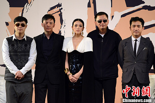 ��һ���ڎ���3D�����_����ӳ �������w��ɽ�����