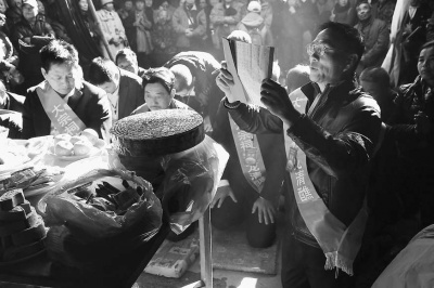 �D���ɰ��������H�e�м��݃xʽ