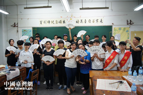 �ɵ،W(xu��)���M(j��n)���˕��������������]����ī