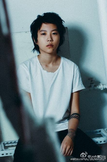 ����Ů���]��ͯ�����_���ݳ������Mֱ��һ������