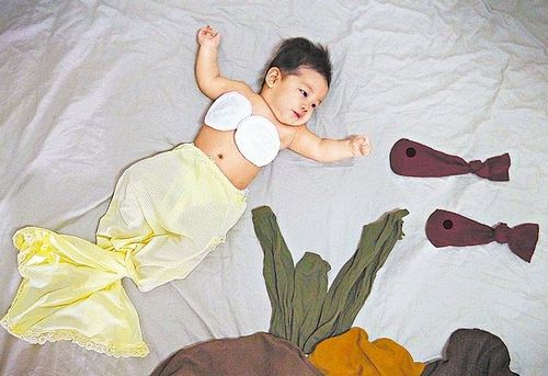 ����ĸ�H��˯��(m��ng)��Ů��׃�b�������~��ؔ(c��i)�񠔣��D��