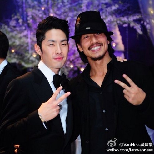 �Գ����ϯ�ǽ�����YӢ��С���K׃�����@���W(w��ng)��