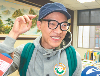 臺(tái)灣藝人盧廣仲今退伍將復(fù)出重返演唱舞臺(tái)