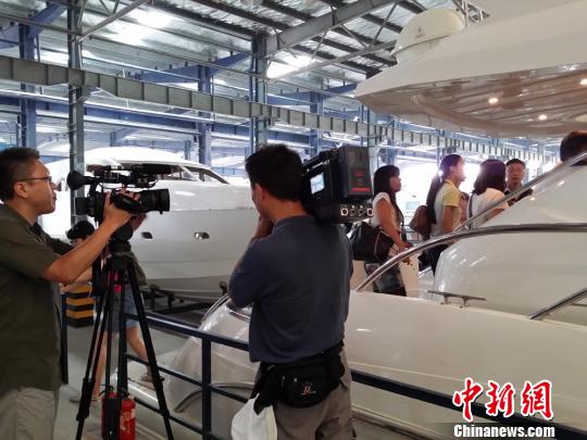 ����8��1�������{�ɰ�ý�w���L�����ͧ��һ�ɡ���̫��B��ͧ�ɷ����޹�˾���������z