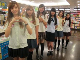 臺灣6名正妹穿校服一字排開吸睛(圖)