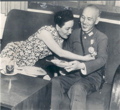 �Y��ʯ��ǰ����i�����c�����g�Đ��������Ǽ���