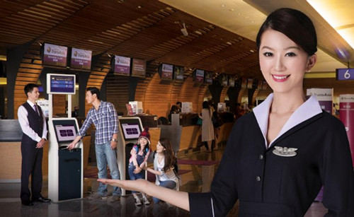 復(fù)興航空推出空姐桌歷明星神韻有看頭(圖)