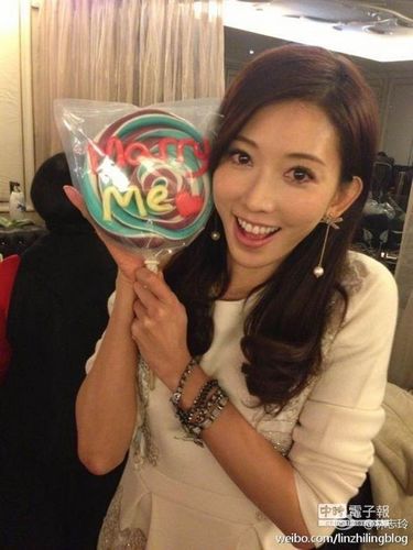 林志玲憧憬婚姻:?jiǎn)紊硎チ藘蓚(gè)人相處的美好