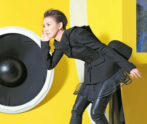 孫燕姿推出新MV油頭美背送歌迷(圖)