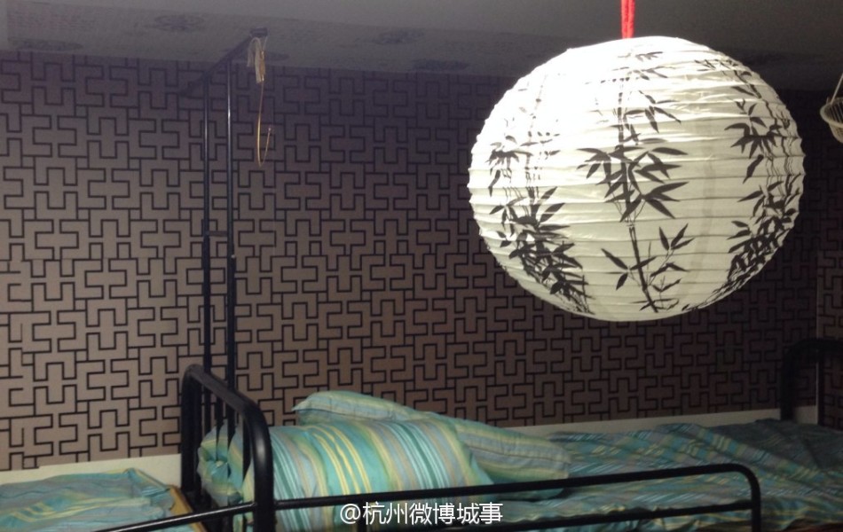 �㽭һ��У���Ї��L(f��ng)���� �����ɫ�@�Qٝ