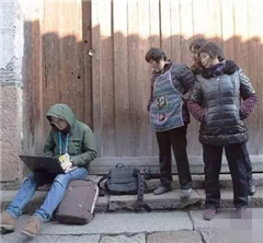 ���绥(li��n)�W(w��ng)���(hu��)��һȺ�󋌇��^ӛ�ߌ�(xi��)��