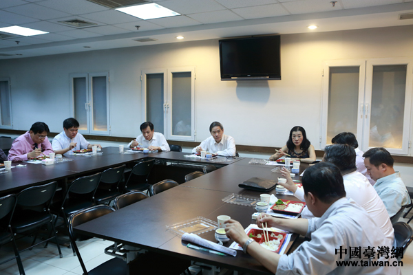 張志軍與在京臺(tái)商座談交流 張志軍與在京臺(tái)商座談交流