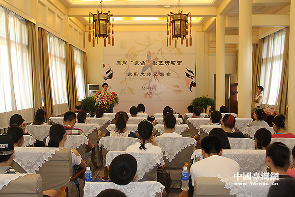 ���Ї��Αc�g�����ͬ�Y��(j��ng)�����H�W�g(sh��)�����������ͬ�e�k�ġ��ɰ����無ˇ�����I����ǰ�ھ��e�k