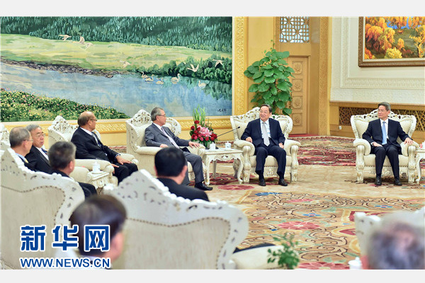 8��18��,�й��������ξֳ�ί��ȫ�����f(xi��)��ϯ�����ڱ�����Ҋ�_�����I(y��)������ꑽ�(j��ng)�Q(m��o)����Fһ����