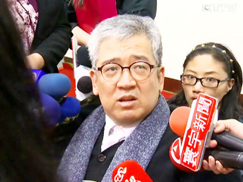 大連市長(zhǎng)李萬(wàn)才會(huì)見(jiàn)臺(tái)塑集團(tuán)總裁王文淵