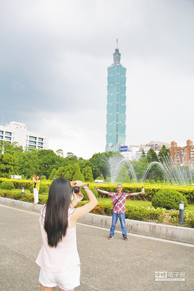 ����ο͈F(tu��n)���_�����ŵ�����Ԫ�´���(ji��)��������