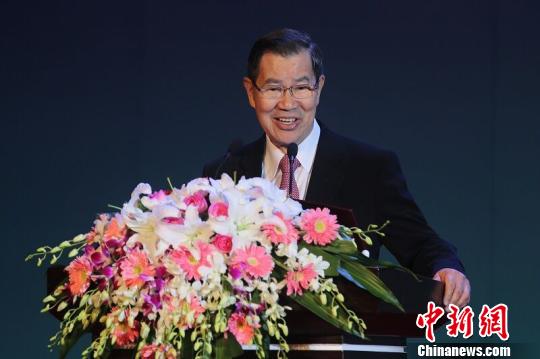 蕭萬長:紫金山峰會為兩岸企業(yè)合作打開“任督二脈” 蕭萬長:紫金山峰會為兩岸企業(yè)合作打開“任督二脈”