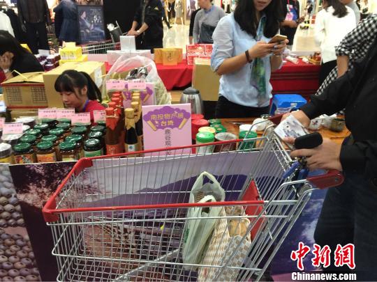 �׌��_(t��i)����Ͷ��a(ch��n)չ�����_(k��i)չ�r(n��ng)�a(ch��n)Ʒ����(d��ng)���γ��ڴ�