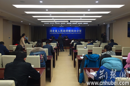 ���l(f��)����(hu��)�F(xi��n)��(ch��ng)��ӛ�� ����� �z