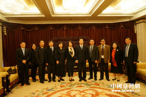 云南省政府領(lǐng)導(dǎo)會(huì)見臺(tái)灣旺旺集團(tuán) 云南省政府領(lǐng)導(dǎo)會(huì)見臺(tái)灣旺旺集團(tuán)