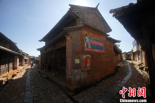 ���ϲ��R�ŵ���Ҫ�Aվ���������A�������� �z