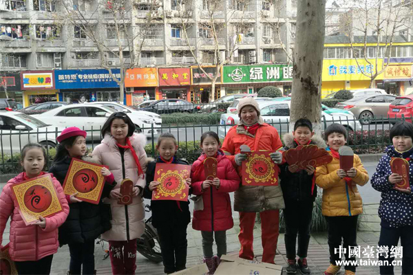 �͸���С�W����Ӱ