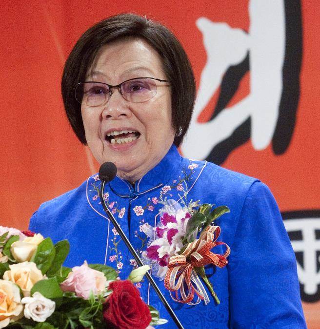 辜嚴(yán)倬云被撤"婦聯(lián)會(huì)主委"后發(fā)聲:拒當(dāng)不當(dāng)轉(zhuǎn)型幫兇 辜嚴(yán)倬云被撤"婦聯(lián)會(huì)主委"后發(fā)聲:拒當(dāng)不當(dāng)轉(zhuǎn)型幫兇