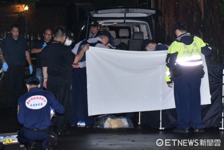 �_(t��i)��Ů�����@������������