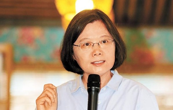 臺(tái)媒:蔡英文嘴上挺自建軍艦 出事就搞政治追殺 臺(tái)媒:蔡英文嘴上挺自建軍艦 出事就搞政治追殺