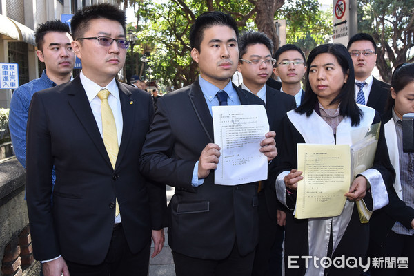 ���M(j��n)�h�Gɫ�ֲ�����Թ ��Ӣ�������y(t��ng)"��(d��)"�����p��A��