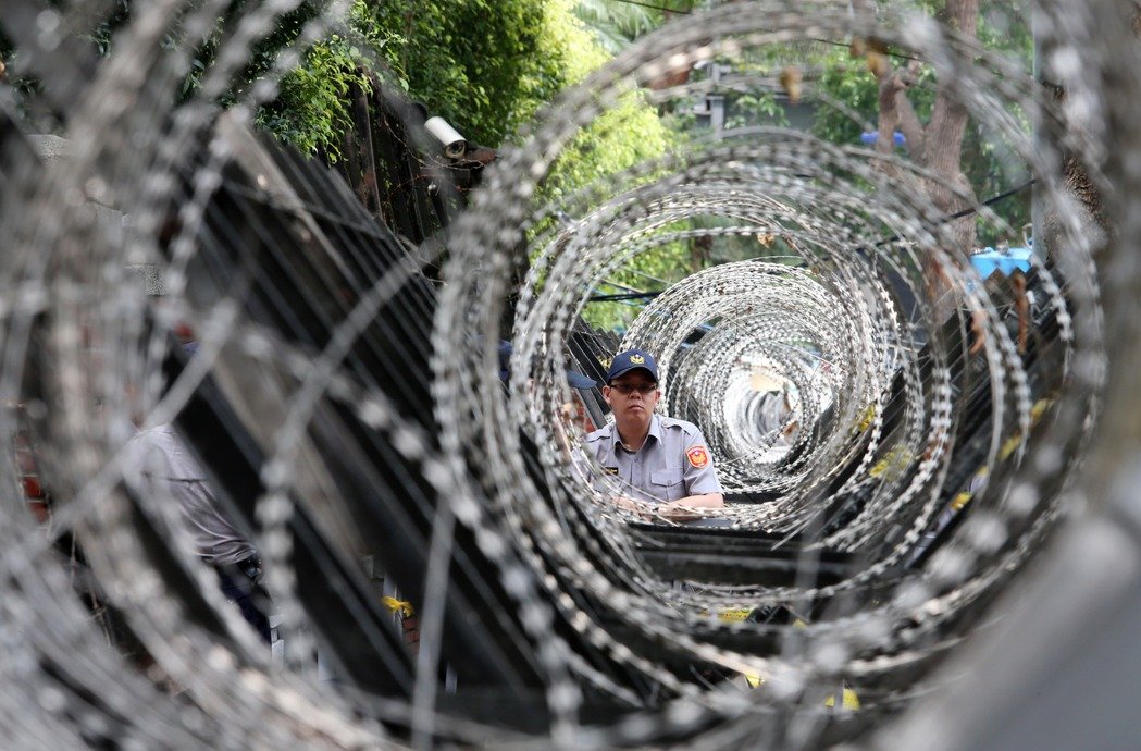 ���M(j��n)�h���조�_�������L(f��ng)���������R��Ƭ�߻\�F�T�Ӻ�3��