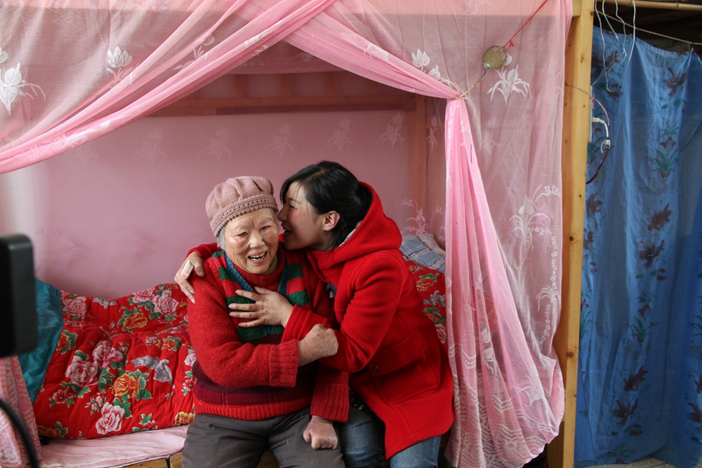 麻風(fēng)村“最美女兒”高玲:用愛的力量感染人 麻風(fēng)村“最美女兒”高玲:用愛的力量感染人