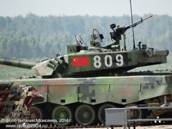 外國記者拍中國96A式坦克細節(jié) 外國記者拍中國96A式坦克細節(jié)