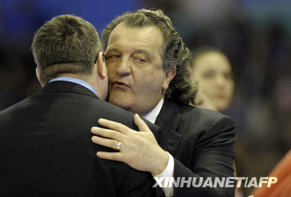  11��2�������_˹�����f�����ж��_˹����ɫ���p�؇������̽���ɳ��̩���T�������R�Z�S�殔(d��ng)����Ī˹���������ⲻ�����ݘ����䚢���@��2009��4��5�����_�������Ĕz�Ŀ����R�Z�S�棨�ң����Y����Ƭ��