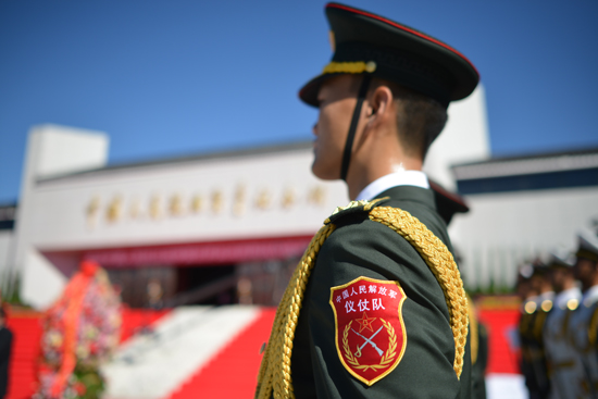 習近平出席紀念抗戰(zhàn)勝利69周年座談會并發(fā)表重要講話 習近平出席紀念抗戰(zhàn)勝利69周年座談會并發(fā)表重要講話