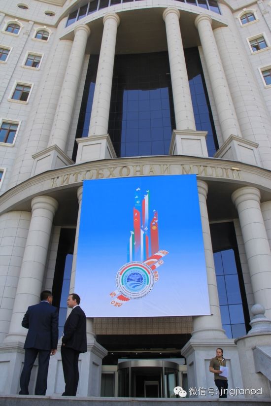 習(xí)大大訪后記 | 千方百計也要把孩子送到中國去讀書 習(xí)大大訪后記 | 千方百計也要把孩子送到中國去讀書