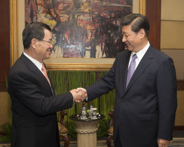 2013��10��6�����й����뿂��(sh��)ӛ��(x��)��ƽ��ӡ������������u��(hu��)Ҋ(ji��n)�_(t��i)���ɰ���ͬ�Ј�(ch��ng)�����(hu��)�s�u(y��)�����L(zh��ng)ʒ�f(w��n)�L(zh��ng)һ�����zӰ�����A��ӛ��  �m�t��