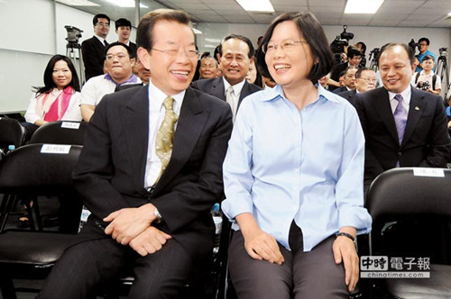 謝長廷質(zhì)問蘇貞昌:什么是“中國加一”應(yīng)講清楚