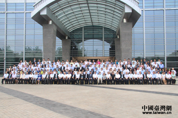 ��(l��i)�ԃɰ����W(xu��)�������ɽ猣�ҌW(xu��)�߹�210���˺�Ӱ����