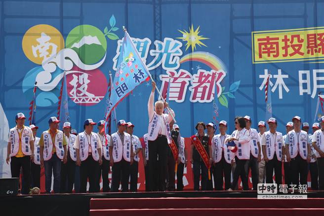 �Ƕ��x��Ͷվ�_(t��i)��̧�x�� ����ȫ�_(k��i)���ڷ�����Ӣ��