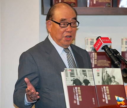 臺(tái)灣前“行政院長(zhǎng)”、現(xiàn)任臺(tái)北市長(zhǎng)郝龍斌的父親郝柏村 臺(tái)灣前“行政院長(zhǎng)”、現(xiàn)任臺(tái)北市長(zhǎng)郝龍斌的父親郝柏村