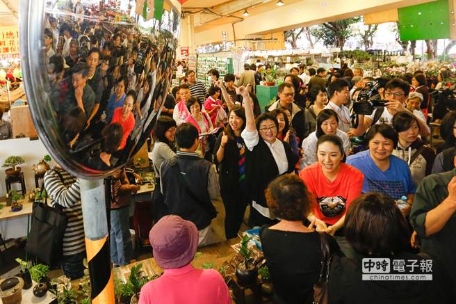 ����ɺ���ң�22�յ����ջ��а�Ʊ���������һ��(g��)��ĩ�_���x�顣���DƬ��Դ���_(t��i)���Еr(sh��)��ӈ�(b��o)��