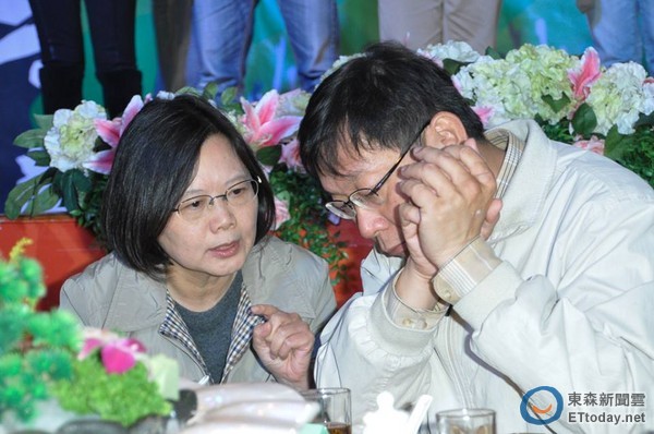 ���M�h��ϯ��Ӣ���c�_�����L��(d��ng)�x�˿������x���׶�ͬ�_