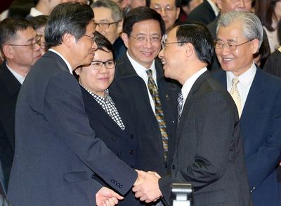 ���˘�ϧ�eͬ�ʣ�������Ժ�����ĳ�M�ؑ��c����