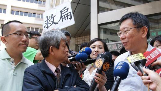 �����ܵ�����ǰ�ˌ����f���ˮ����t(y��)��r