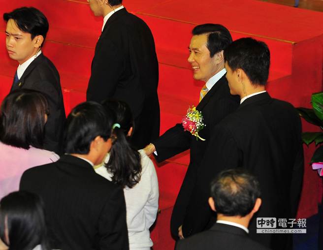 �RӢ��20�Յ����_(t��i)���̘I(y��)��W(xu��)97����У�c