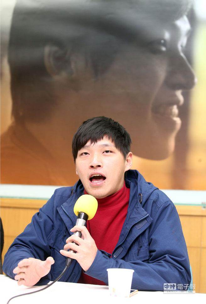 陳為廷坦承曾對女性摸胸 網(wǎng)友不屑:披著羊皮的狼 陳為廷坦承曾對女性摸胸 網(wǎng)友不屑:披著羊皮的狼