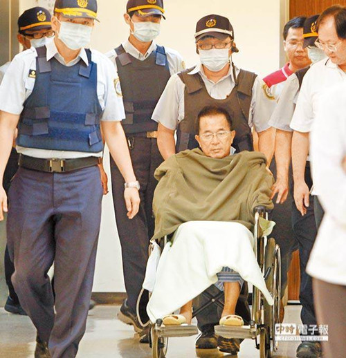 陳水扁若保外就醫(yī)案 觀察期1個(gè)月后再?zèng)Q定去路(圖) 陳水扁若保外就醫(yī)案 觀察期1個(gè)月后再?zèng)Q定去路(圖)