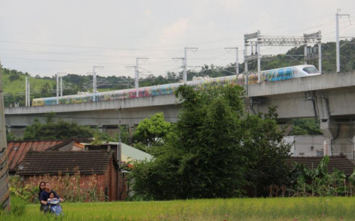 臺(tái)灣立法機(jī)構(gòu)初審確定高鐵接管法源(圖)
